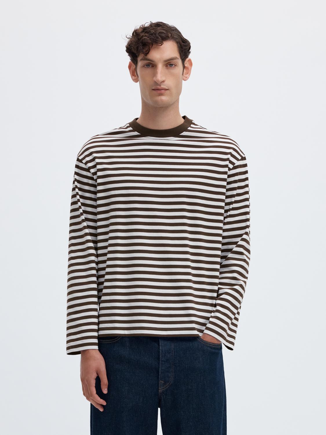 model_shot-front